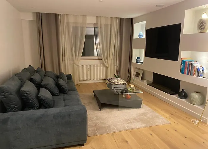 Luxury Flat Located 5 Mins From Center